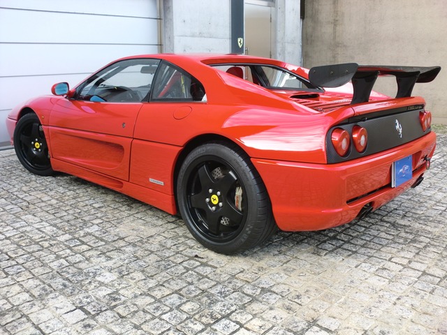 中古車 フェラーリ F355 チャレンジ 稀少モデル後期 Xr M2 7 Ac付 の中古車詳細 17 000km ロッソコルサ No322ds 福岡県 価格応談 中古車情報 中古車検索なら 車選びドットコム 車選び Com