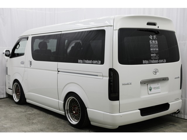 中古車 トヨタ ハイエースバン 2 7 スーパーgl ワイド ロング ダークプライム ミドルルーフ 4wd リブートコンプリートデモカー の中古車詳細 新車 070ホワイトパールクリスタルシャイン 北海道 4万円 中古車情報 中古車検索なら 車選びドットコム 車選び Com