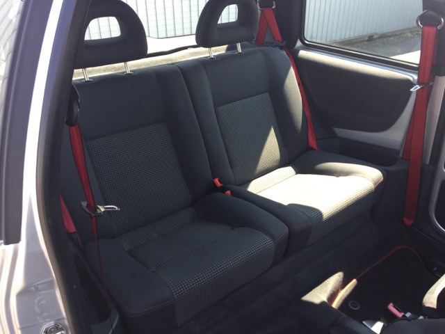 中古車 フォルクスワーゲン ルポ Gti の中古車詳細 55 000km シルバー 兵庫県 80万円 中古車情報 中古車検索なら 車 選びドットコム 車選び Com