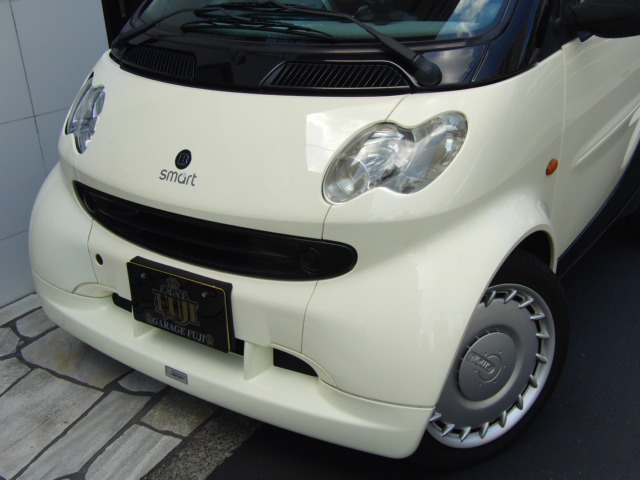 中古車 スマート スマートk ベースモデル Brabus Style の中古車詳細 101 050km ホワイトブラック 東京都 18万円 中古車情報 中古車検索なら 車選びドットコム 車選び Com