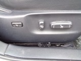 運転席もパワーシートです!!