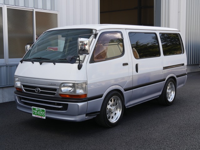 中古車 トヨタ ハイエースバン 2 0 スーパーgl E 100系最終型ショート標準低床ローダウン の中古車詳細 54 000km ホワイトシルバー 2bz 埼玉県 79 8万円 中古車情報 中古車検索なら 車選びドットコム 車選び Com