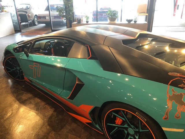 中古車 ランボルギーニ アヴェンタドール LP700-4 4WD 中古車 ランボルギーニ アヴェンタドール LP700-4 4WD