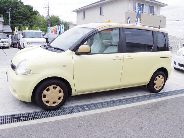中古車情報 トヨタ シエンタ 1 5 G 修復歴無し の中古車詳細 走行距離 9 1万km カラー ライトイエロー 茶 販売地域 大阪府大阪狭山市 中古車を探すなら Carme カーミー 中古車