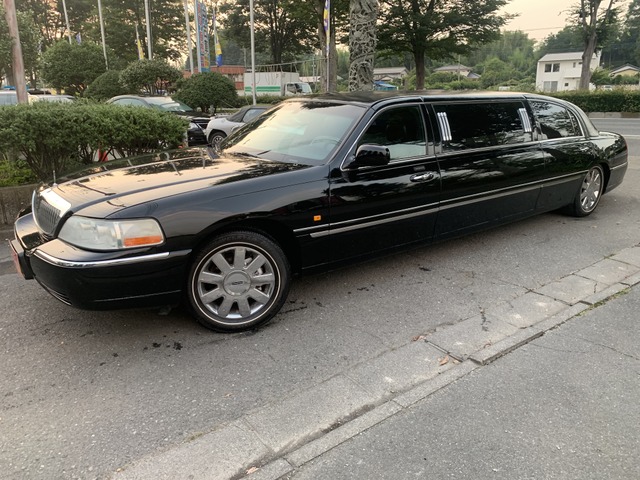 中古車情報 リンカーン リムジン 修復歴無し の中古車詳細 走行距離 4 5万km カラー ブラック 販売地域 埼玉県東松山市 中古車を探すなら Carme カーミー 中古車