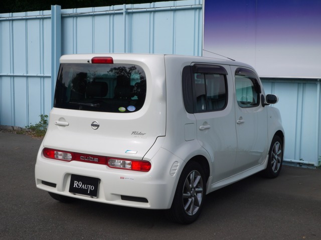 中古車 日産 キューブ 1 5 ライダー 1オーナー 純正ナビ Tv 純正aw の中古車詳細 92 000km ホワイト 千葉県 49 8万円 中古車情報 中古車検索なら 車選びドットコム 車選び Com