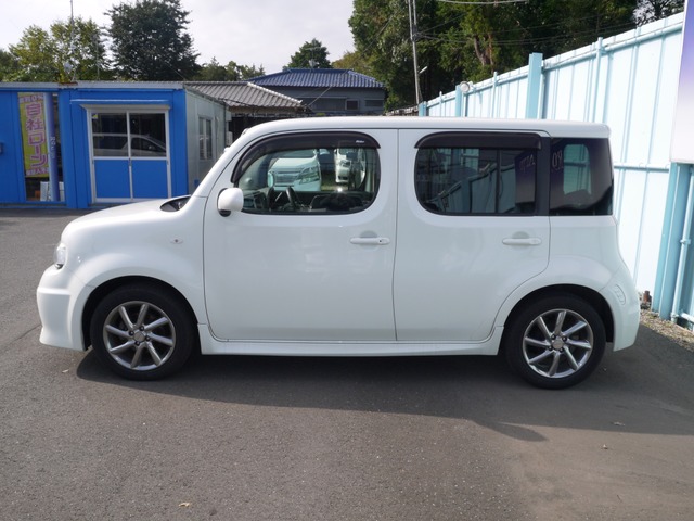 中古車 日産 キューブ 1 5 ライダー 1オーナー 純正ナビ Tv 純正aw の中古車詳細 92 000km ホワイト 千葉県 49 8万円 中古車情報 中古車検索なら 車選びドットコム 車選び Com