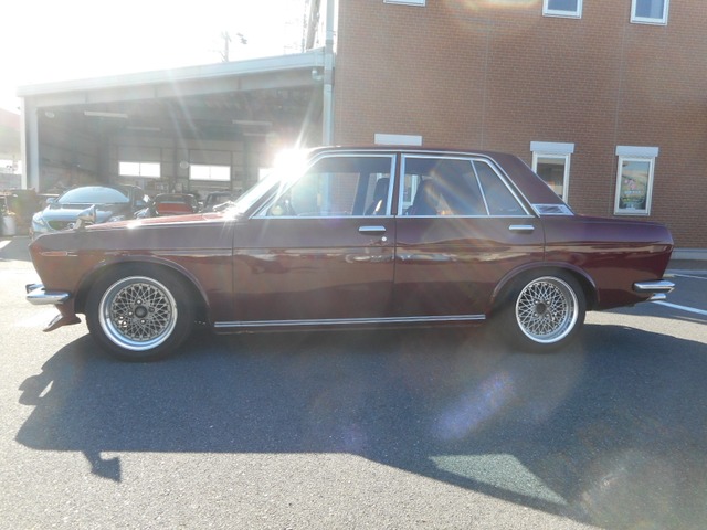 中古車 日産 ダットサンブルーバード 島根5ナンバー 510セダン F5速 の中古車詳細 ワインレッド 三重県 418万円 中古車情報 中古車検索なら 車選びドットコム 車選び Com