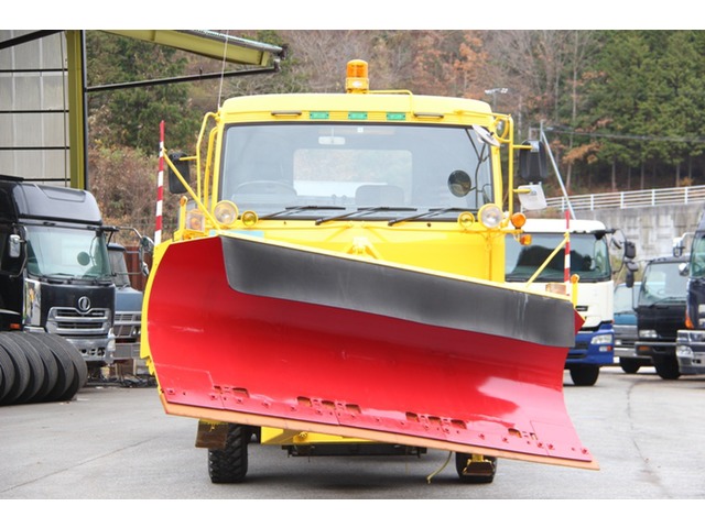 中古車 三菱ふそう その他 三菱ふそう グレート 除雪車 の中古車詳細 10 500km イエロー 岡山県 価格応談 中古車情報 中古 車検索なら 車選びドットコム 車選び Com