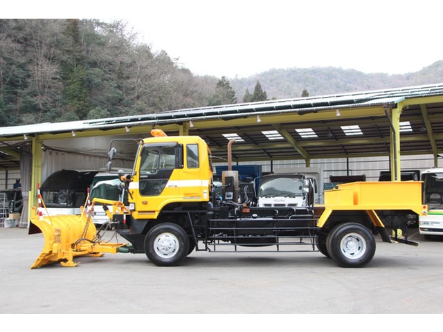 中古車 日野 プロフィア 除雪車 の中古車詳細 25 100km イエロー 岡山県 価格応談 中古車情報 中古車検索なら 車 選びドットコム 車選び Com