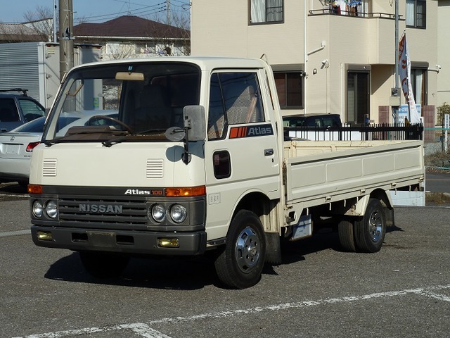 中古車情報 日産 アトラス 修復歴無し 走行距離 2 9万km カラー ホワイト 販売地域 千葉県流山市 中古車を探すなら Carme カーミー 中古車