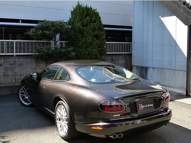 中古車 ジャガー Xkクーペ R 4 2 S最終限定モデル 純正aw の中古車詳細 52 260km コパーブラック 東京都 248万円 中古車情報 中古車検索なら 車選びドットコム 車選び Com