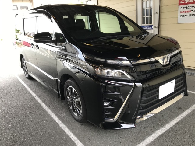 中古車 トヨタ ヴォクシー 2 0 Zs 車検取り立て 乗り出し価格 禁煙車 の中古車詳細 27 000km ブラック 2 静岡県 235万円 中古車情報 中古車検索なら 車選びドットコム 車選び Com