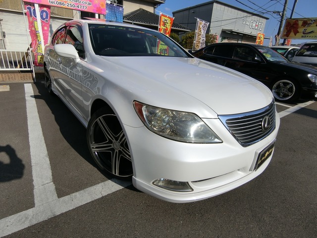 中古車 レクサス Ls460 Sr黒本革hddナビ Waldaw の中古車詳細 133 000km パール 岡山県 Sold Out 中古車情報 中古車検索なら 車選びドットコム 車選び Com