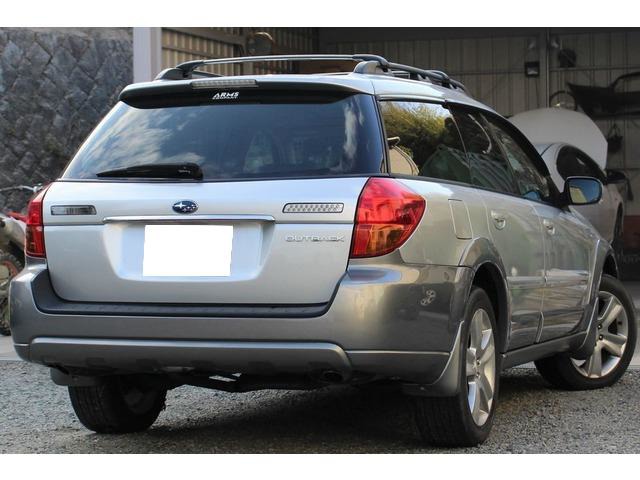 中古車 スバル レガシィアウトバック 2 5 I アイボリーレザーセレクション 4wd Usdm 走行距離無制限 保証付き の中古車詳細 80 000km シルバー 兵庫県 78万円 中古車情報 中古車検索なら 車選びドットコム 車選び Com