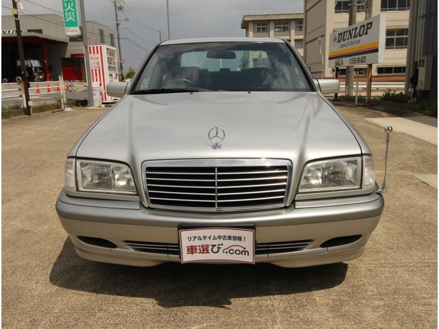 中古車 メルセデス ベンツ C0 セレクション スリーポインテッドスター 天井張り替え 76 400km シルバー 三重県 38万円 中古車情報 中古車検索なら 車選びドットコム 車選び Com