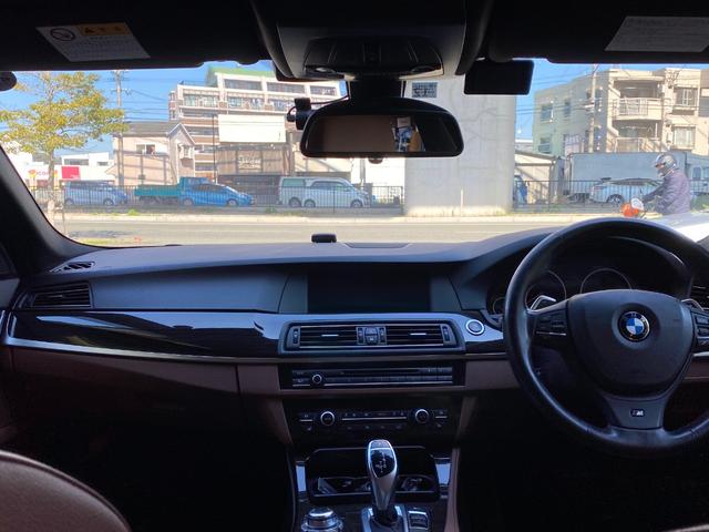 中古車 Bmw アクティブハイブリッド5 Mスポーツ ブレンボ他総額0万 の中古車詳細 31 000km ホワイト 福岡県 249万円 中古車情報 中古車検索なら 車選びドットコム 車選び Com