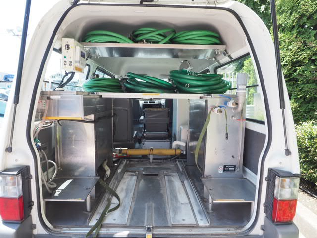 中古車 マツダ ボンゴバン 移動入浴車 ワンオーナー 分割湯舟 の中古車詳細 58 185km ホワイト 東京都 98万円 中古車 情報 中古車検索なら 車選びドットコム 車選び Com
