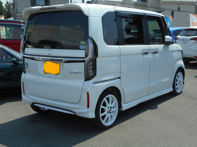 中古車 ホンダ N Boxカスタム G L ホンダセンシング 保証継承可能 純正8インチナビ の中古車詳細 5 000km プレミアホワイトパール Nh8p 神奈川県 151 8万円 中古車情報 中古車検索なら 車選びドットコム 車選び Com