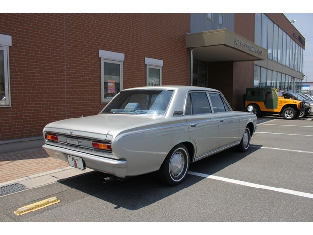 中古車 トヨタ クラウン ノーマル車 ベンチシート コラムm T の中古車詳細 Km Br 推定62 300km シルバー 三重県 130万円 中古車情報 中古車検索なら 車選びドットコム 車選び Com