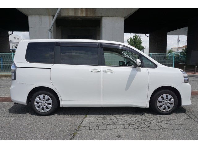 中古車 トヨタ ヴォクシー 2 0 X Lエディション ウェルキャブ スロープタイプi 車いす2脚仕様車 ウェルキャブ車椅子2脚仕様 電動ウィンチ の 中古車詳細 79 000km パールホワイト 大阪府 150万円 中古車情報 中古車検索なら 車選びドットコム 車選び Com 中古車 トヨタ ヴォクシー 2 0 X Lエディション ウェルキャブ スロープタイプi 車いす2脚仕様車 ウェルキャブ車椅子2脚仕様 電動ウィンチ の 中古車詳細 79 000km パールホワイト 大阪府 150万円 中古車情報 中古車検索なら 車選びドットコム 車選び Com