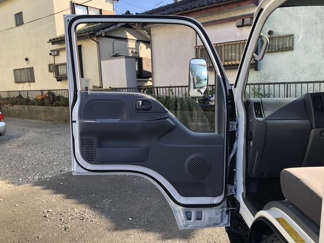 中古車 いすゞ エルフ 2t積深ダンプ4ナンバー総重量5t未満 116 300km ホワイト 神奈川県 238万円 中古車情報 中古車 検索なら 車選びドットコム