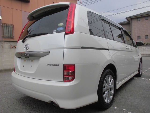 中古車 トヨタ アイシス 2 0 プラタナ 綺麗なパールホワイト の中古車詳細 79 100km パールホワイト 大阪府 19 8万円 中古車情報 中古車検索なら 車選びドットコム 車選び Com