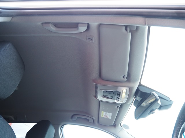 中古車 Bmw 3dツーリング 純正ナビ バックカメラ 衝突軽減 禁煙車 の中古車詳細 54 364km ホワイト 滋賀県 Sold Out 中古車情報 中古車検索なら 車選びドットコム 車選び Com