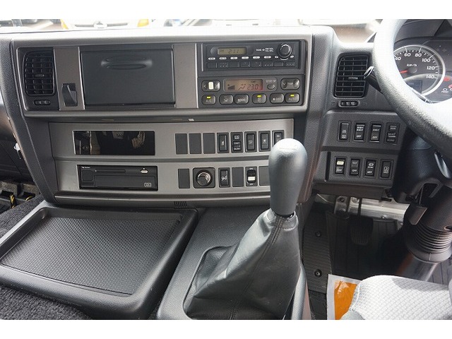 中古車 日野 プロフィア ウィング 13 8t 4軸 Rエアサス の中古車詳細 314 849km グレーm 新潟県 1 034万円 中古車情報 中古車検索なら 車選びドットコム 車選び Com