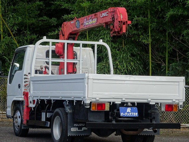 中古車 いすゞ エルフ クレーン 古河ユニック4段クレーン 最大積載2t の中古車詳細 300 530km ホワイト 茨城県 178 8万円 中古車情報 中古車検索なら 車選びドットコム 車選び Com