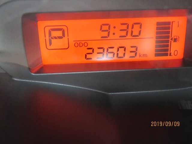 中古車 日産 マーチ 衝突防止警報モービルアイ装着済 26 490km ブルー 東京都 74万円 中古車情報 中古車検索なら 車選びドットコム 車選び Com