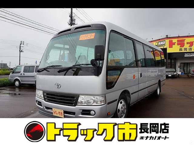 中古車 トヨタ コースター Ex 26人乗り マイクロバス 総輪エアサス 27 000km シルバー 新潟県 423 5万円 中古車情報 中古車検索なら 車選びドットコム