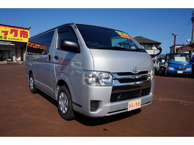 中古車 トヨタ ハイエースバン 2 8 Dx Glパッケージ ディーゼル 4wd 1t 3 6人乗り 5ドア の中古車詳細 45 131km シルバー 新潟県 308万円 中古車情報 中古車検索なら 車選びドットコム 車選び Com