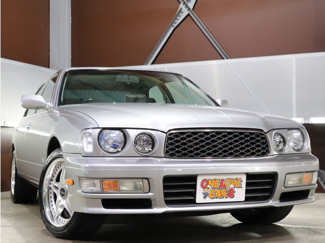 中古車 日産 セドリック 3 0 グランツーリスモ Sv 社外17inアルミ 社外マフラー ナビ の中古車詳細 105 000km ソニックシルバー Kr4 愛知県 53 8万円 中古車情報 中古車検索なら 車選びドットコム 車選び Com