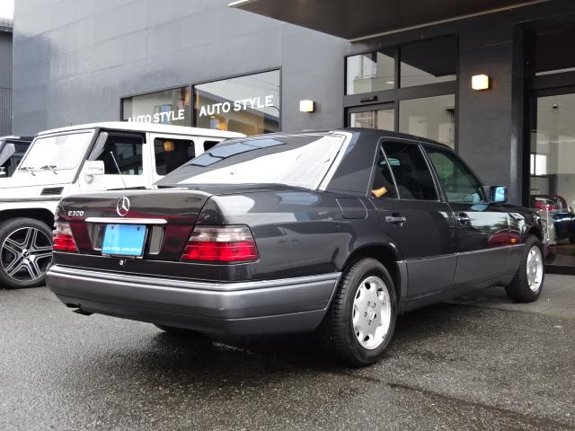 中古車 メルセデス・ベンツ E300 E300 ターボD ディーゼルターボ