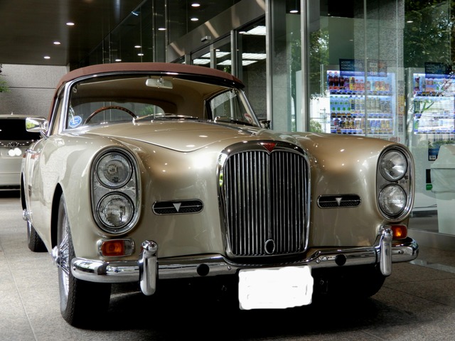 中古車 その他 イギリス その他 イギリス Alviste211 パークウォード の中古車詳細 3 000km シャンパンゴールド 東京都 価格応談 中古車情報 中古車検索なら 車選びドットコム 車選び Com