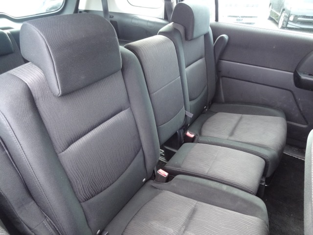 中古車 マツダ プレマシー 2 0 s 両側パワースライドドア パドルシフト の中古車詳細 100 372km シルバー 大阪府 13 8万円 中古車情報 中古車検索なら 車選びドットコム 車選び Com