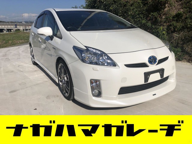 中古車情報 トヨタ プリウス 1 8 G ツーリングセレクション レザーパッケージ 修復歴無し 走行距離 10 5万km カラー パールホワイト 販売地域 兵庫県神戸市西区 中古車を探すなら Carme カーミー 中古車