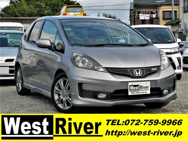 中古車 ホンダ フィット 1 5 Rs 後期 1オーナー ナビtv Etc Aw の中古車詳細 127 000km シルバー 兵庫県 39 8万円 中古車情報 中古車検索なら 車選びドットコム 車選び Com 中古車 ホンダ フィット 1 5 Rs 後期 1オーナー ナビtv Etc Aw の中古車詳細 127 000km シルバー 兵庫県 39 8万円 中古車情報 中古車検索なら 車選びドットコム 車選び Com