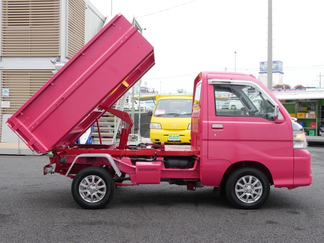 中古車 ダイハツ ハイゼットトラック Mt4wd極東製深ダンプ観音扉清掃産廃 9 300km パールピンク 埼玉県 110 8万円 中古車 情報 中古車検索なら 車選びドットコム 車選び Com