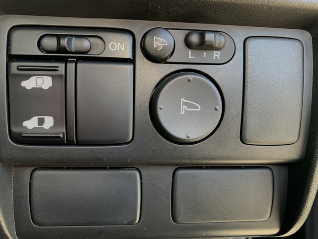 中古車 ホンダ フリードスパイク 1 5 G ジャストセレクション 片側電動スライドドア バックカメラ の中古車詳細 62 014km ブラック 岐阜県 63万円 中古車情報 中古車検索なら 車選びドットコム 車選び Com