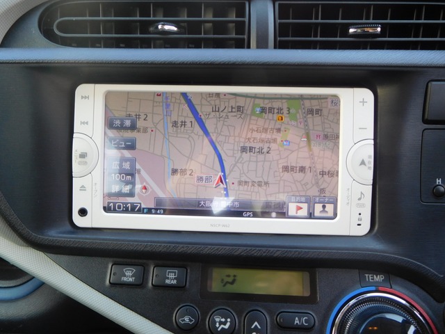 中古車 トヨタ アクア 1 5 S スマートエントリーパッケージ 純正ナビ の中古車詳細 34 423km シルバー 大阪府 69万円 中古車情報 中古車検索なら 車選びドットコム 車選び Com