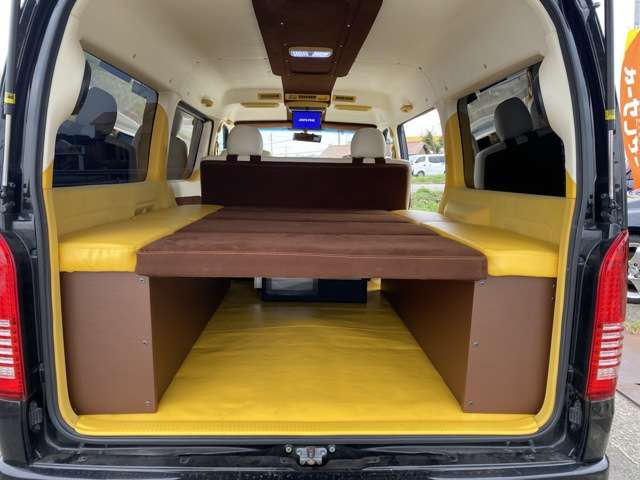 中古車 トヨタ ハイエースバン スーパーgl ワイド ロング ミドルルーフ ディーゼルターボ フルカスタム の中古車詳細 167 000km 黒 兵庫県 198 8万円 中古車情報 中古車検索なら 車選びドットコム 車選び Com