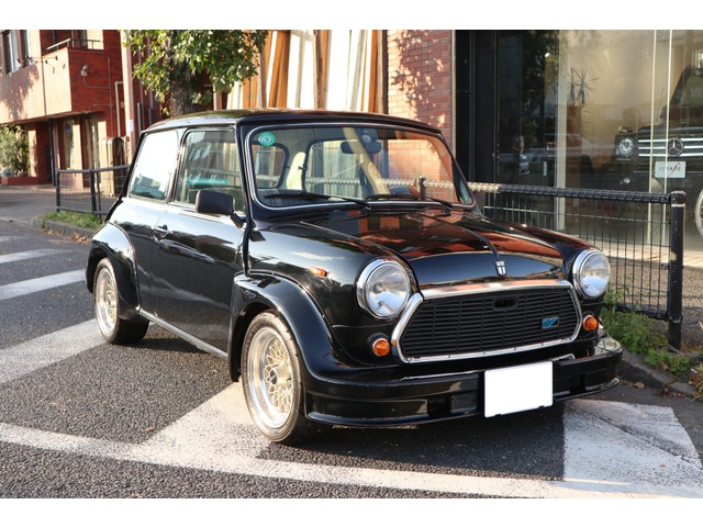 中古車 オースチン ミニ Hle の中古車詳細 1 550km ブラック 東京都 価格応談 中古車情報 中古 車検索なら 車選びドットコム 車選び Com