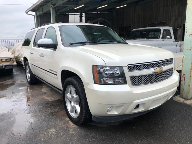 中古車 シボレー サバーバン 国内新規 Ltz 6速at 後期型 マイナーチェンジモデル 国内新規 自社輸入 の中古車詳細 パールホワイト 埼玉県 328万円 中古車情報 中古車検索なら 車選びドットコム 車選び Com