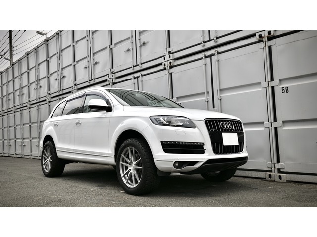 中古車情報 アウディ Q7 3 0 Tfsi クワトロ 4wd 修復歴無し の中古車詳細 走行距離 4 2万km カラー ホワイト 販売地域 神奈川県横浜市港北区 中古車を探すなら Carme カーミー 中古車