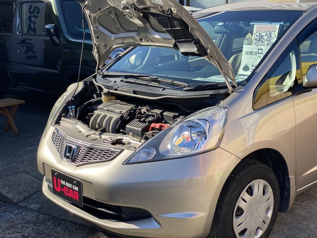 中古車 ホンダ フィット 1 3 G スマートスタイルエディション 小回りがきき狭い道の運転や駐車が楽です の中古車詳細 35 500km チタニウムメタリック 三重県 23万円 中古車情報 中古車検索なら 車選びドットコム 車選び Com
