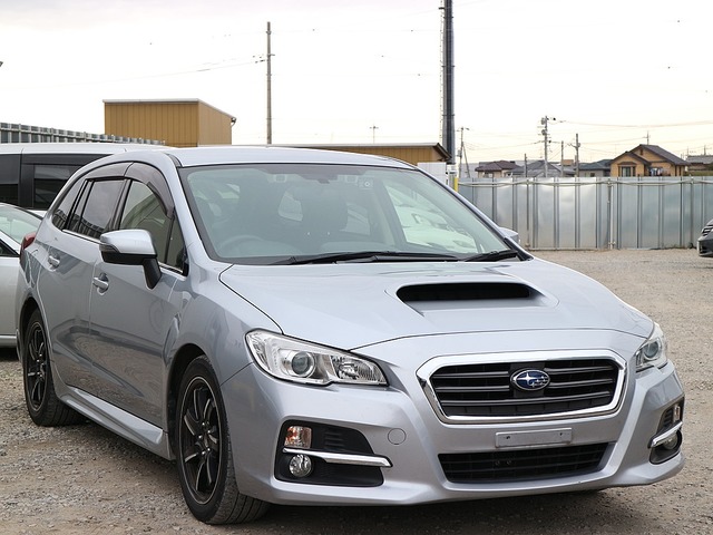 【中古車情報】スバル レヴォーグ 1.6 GT アイサイト 4WD 修復歴無し（走行距離：16.2万km、カラー：シルバー、販売地域：埼玉県春日部市）