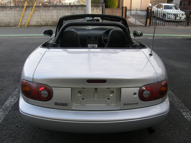 中古車 マツダ ロードスター Nbガラス幌 ファッションロールバー の中古車詳細 150 032km シルバーストーンメタリック 埼玉県 1万円 中古車情報 中古車検索なら 車選びドットコム 車選び Com