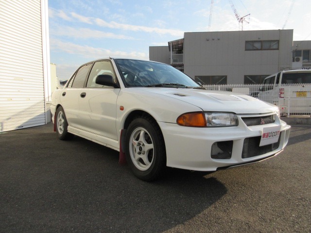 中古車 三菱 ランサーエボリューション 2 0 Rs Iii 4wd 正に男の仕事場 軟弱な方は控えて下さい の中古車詳細 148km ホワイト 兵庫県 160万円 中古車情報 中古車検索なら 車選びドットコム 車選び Com